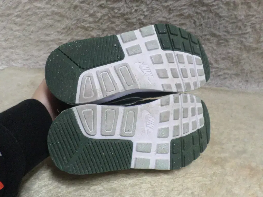 thumbnail-5
